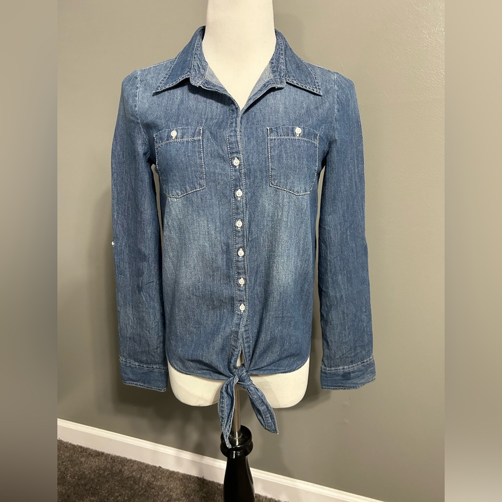 Lei women’s size S denim tie up front shirt